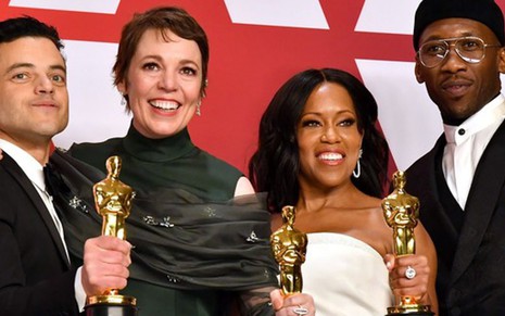 Rami Malek, Olivia Colman, Regina King e Mahershala Ali posam para foto histórica no Oscar de 2019 - Divulgação/AMPAS/Oscar