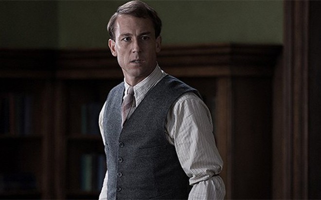 Tobias Menzies, que vivia um historiador e um cavaleiro do século 18 em Outlander - Divulgação/Starz