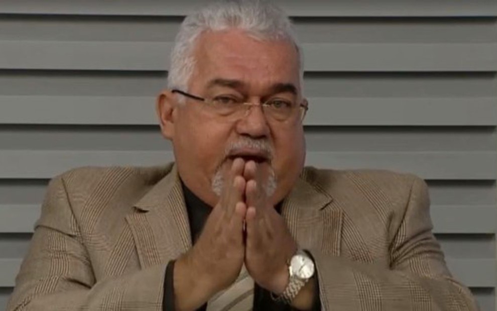 Colunista chora e pede demissão ao vivo durante telejornal da Globo ·  Notícias da TV