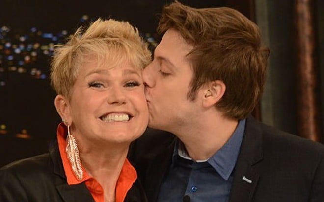 Xuxa em entrevista ao Fábio Porchat, no início do mês; talk show substituirá loira nas férias - Antonio Chahestian/TV Record