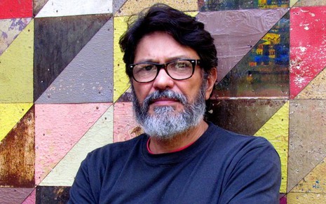 O diretor de arte da Globo Raimundo Rodriguez, que falará no festival da criação - Divulgação