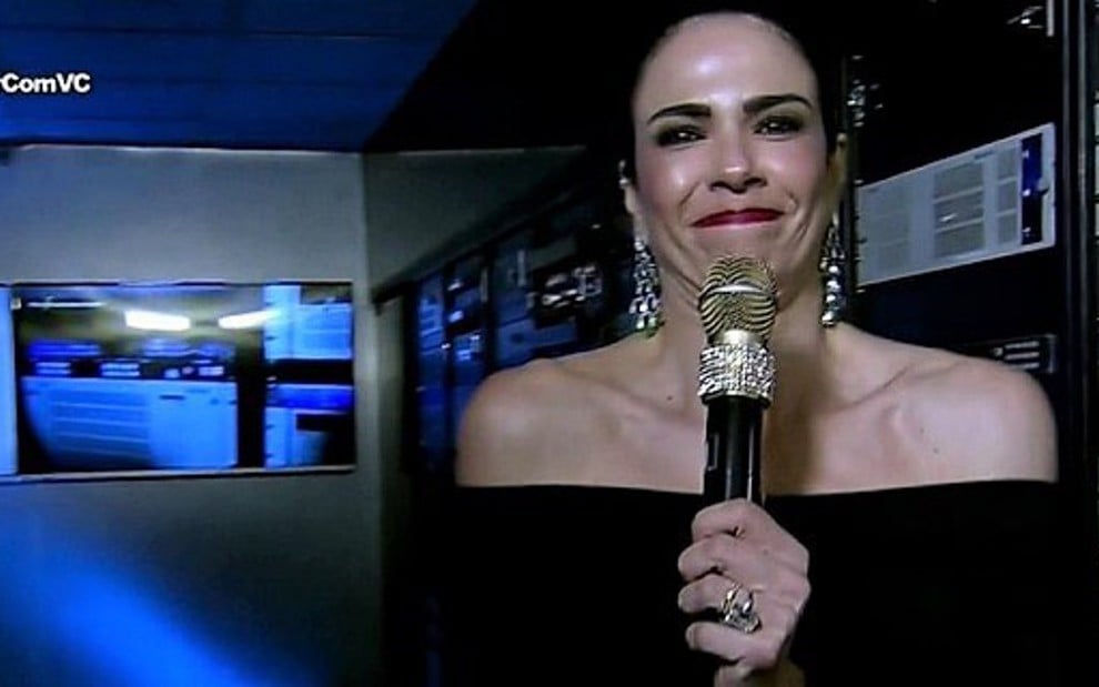Luciana Gimenez desliga o transmissor analógico da RedeTV! no dia 29: Superpop caiu 75% - Reprodução/RedeTV!