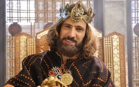 Leonardo Bricio em cena de Rei Davi, minissérie de 2012 que a Record irá reprisar  - 