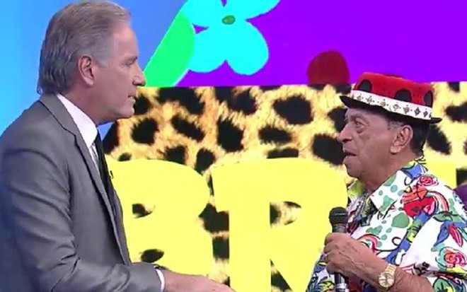 Roberto Justus entrevistou o forrozeiro Genival Lacerda no programa exibido ontem - Reprodução/Globo
