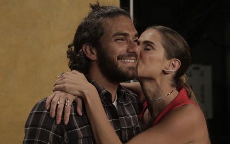 Hugo Moura com Deborah Secco durante o lançamento de Segundo Sol no Rio de Janeiro - Raphael Dias/TV Globo