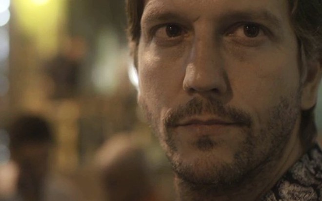 Remy (Vladimir Brichta) vai forçar a barra após chantagear a mocinha na novela das nove - Reprodução/TV Globo