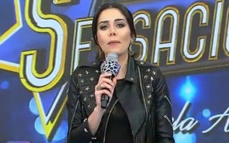 Daniela Albuquerque, apresentadora do Sensacional, no programa exibido ontem pela RedeTV! - Reprodução/TV Globo