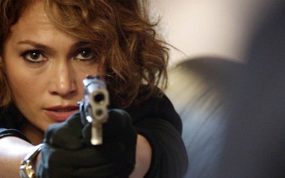 Jennifer Lopez interpretou a policial nova-iorquina Harlee Santos em três temporadas de Shades of Blue - Reprodução/NBC