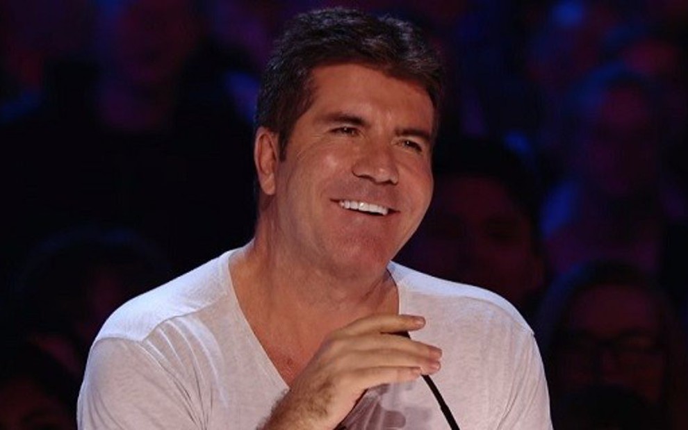 O produtor e jurado Simon Cowell, criador de The X Factor, que terá versão no Brasil pela Band - Reprodução/ITV
