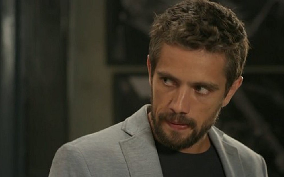 Rafael Cardoso em cena de Sol Nascente; ator fará o primeiro protagonista das 21h - Reprodução/TV Globo