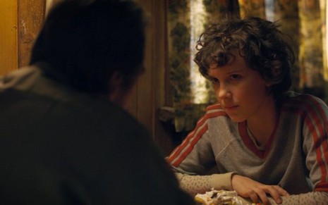 Millie Bobby Brown em cena da segunda temporada de Stranger Things - Divulgação/Netflix