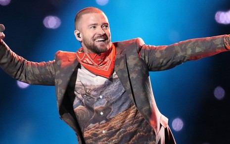 Justin Timberlake em show no Super Bowl deste ano; cantor criou game show para a Nova Fox - Divulgação/NFL