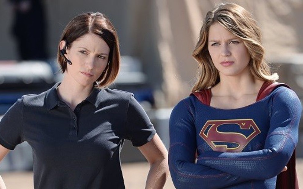 Chyler Leigh e Melissa Benoist em Supergirl; irmã da heroína assume homossexualidade - Divulgação/The CW