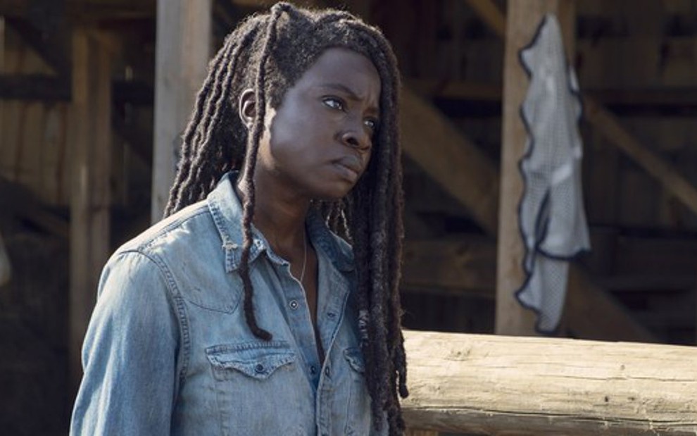 Danai Gurira em cena da nona temporada de Walking Dead; atriz entrou em acordo para sair da série - Divulgação/AMC