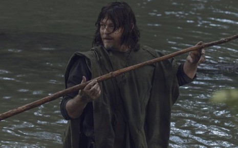 O ator Norman Reedus no sexto episódio da nona temporada de Walking Dead, exibido ontem (11) - Divulgação/AMC