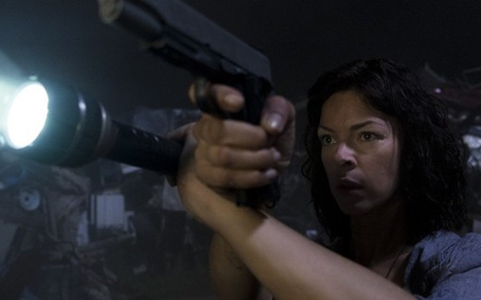 A atriz Pollyanna McIntosh em cena do terceiro episódio da nona temporada de Walking Dead - Imagens: Divulgação/AMC