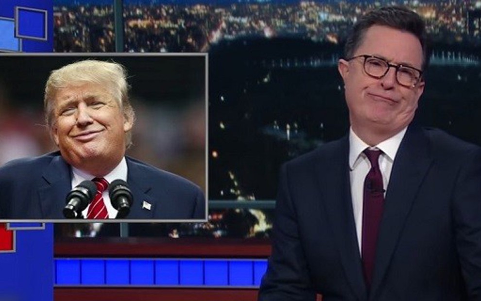 O apresentador Stephen Colbert faz piada e imita Donald Trump no The Late Show, da CBS - Reprodução/YouTube