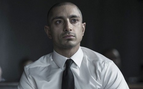 O ator Riz Ahmed em cena do último episódio da minissérie The Night Of, exibido ontem (28) - Divulgação/HBO