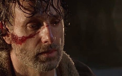 O ator Andrew Lincoln em episódio de estreia da sétima temporada de Walking Dead - Reprodução/AMC