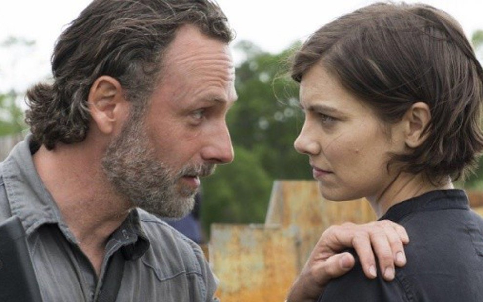 Os atores Andrew Lincoln e Lauren Cohan na estreia da oitava temporada de Walking Dead - Divulgação/AMC
