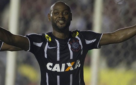Vagner Love comemora gol no empate de 1 a 1 do Corinthians contra o Vasco, na quinta (19) - Daniel Augusto Jr./Agência Corinthians