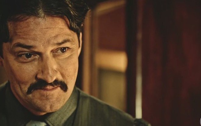 Marcelo Serrado (Carlos Eduardo) vai dissimular alegria em velório na novela das nove - Reprodução/TV Globo