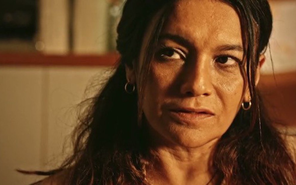 Personagem de Dira Paes (Beatriz) revelará que sofria violência doméstica em Velho Chico - Reprodução/TV Globo