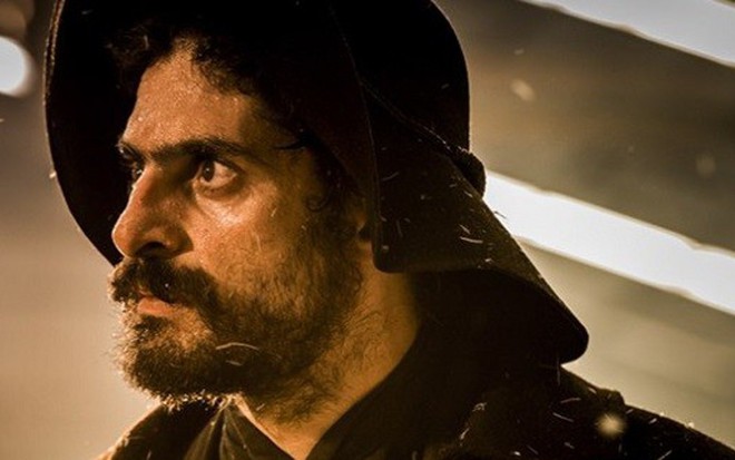 Julio Machado (Clemente) em cena de Velho Chico, novela das nove da Globo - Reprodução/TV Globo
