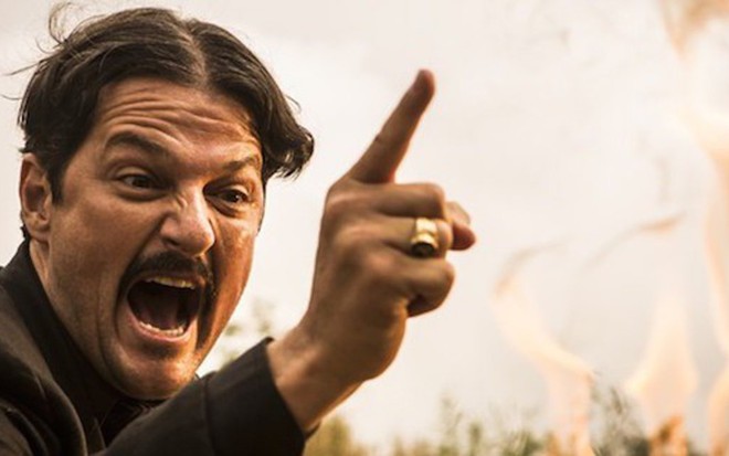 Marcelo Serrado (Carlos Eduardo) em cena que deve ir ao ar hoje (13) após assassinato - Inácio Moraes/TV Globo