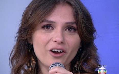 Monica Iozzi se emociona ao ser homenageada no 'bota-fora' do Vídeo Show - Reprodução/TV Globo