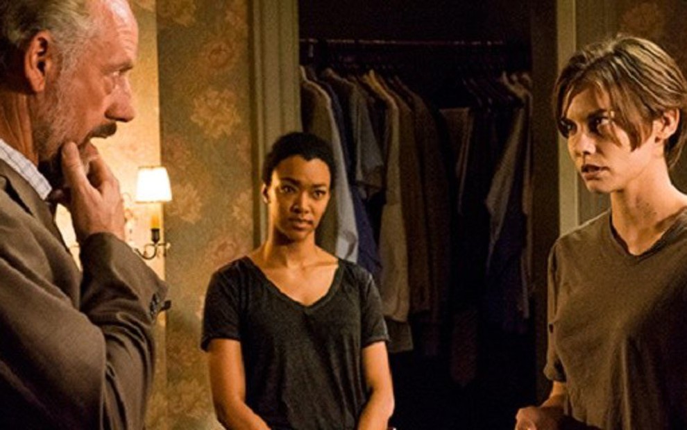 Xander Berkeley, Sonequa Martin e Lauren Cohan na sétima temporada de Walking Dead - Divulgação/AMC