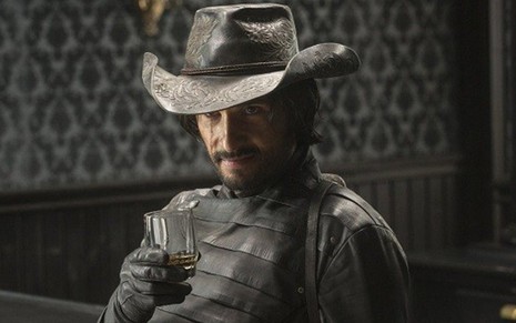 Rodrigo Santoro em Westworld; série só perde para Walking Dead no ranking de pirataria - Divulgação/HBO