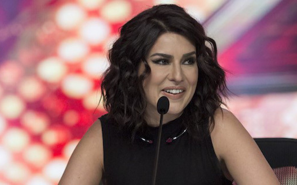 A (nova) apresentadora Fernanda Paes Leme durante o lançamento de X Factor na Band - Fotos Kelly Fuzaro/Band
