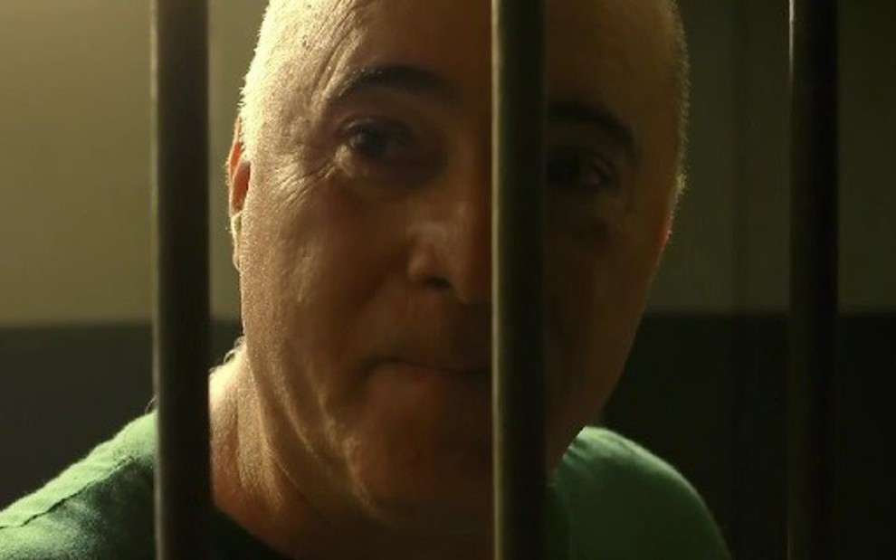 O vilão Zé Maria (Tony Ramos) foi preso no último capítulo de A Regra do Jogo, na sexta (11) - Reprodução/Globo