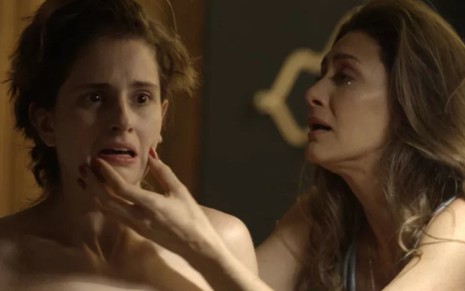 Ivana (Carol Duarte) vai deixar Joyce (Maria Fernanda Cândido) apavorada nesta terça (29) - Fotos Reprodução/TV Globo