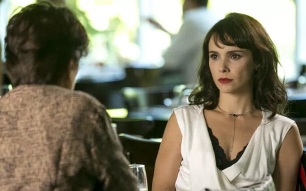 Silvana (Lilia Cabral) terá segredo ameaçado por Irene (Débora Falabella) na novela das nove - Isabella Pinheiro/TV Globo