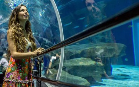 Ritinha (Isis Valverde) fica maravilhada ao conhecer aquário do Rio em A Força do Querer - Fábio Rocha/TV Globo