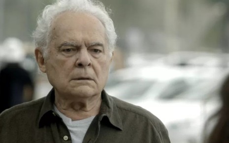 Garcia (Othon Bastos) encontrará a assassina que procura em cena de A Força do Querer - Reprodução/TV Globo
