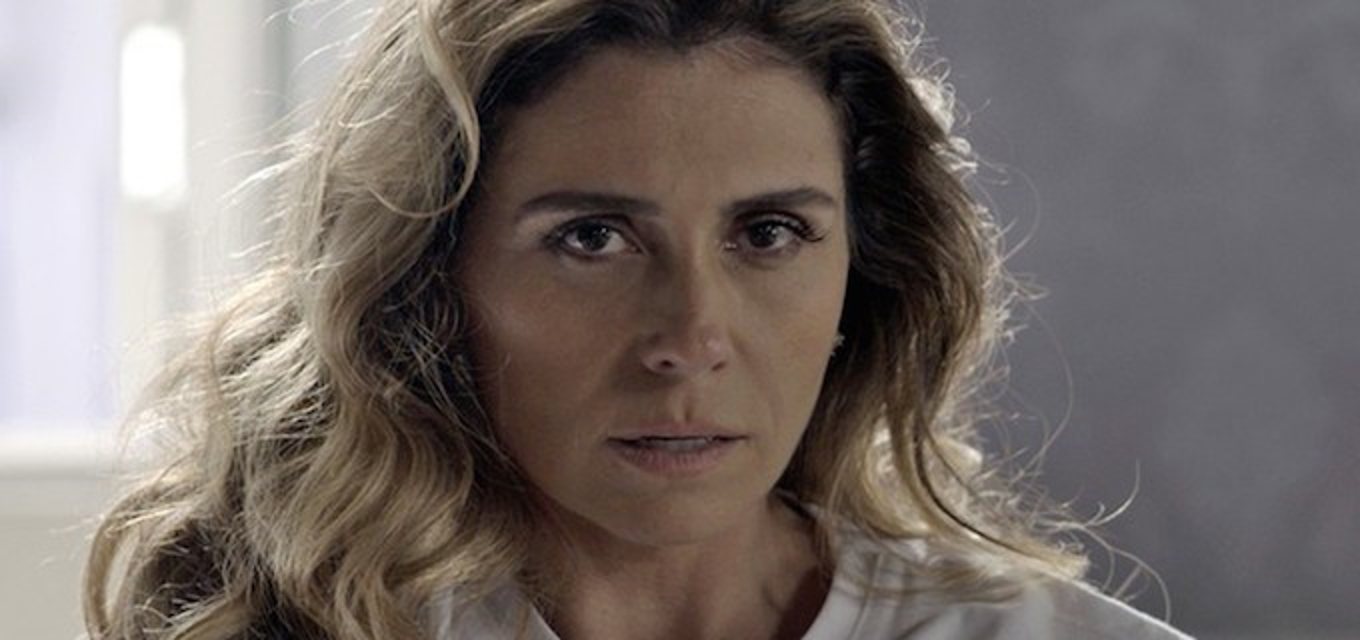 Novela A Regra do Jogo: Atena (Giovanna Antonelli) se recusa a matar  Romero e entra para a facção! - Purebreak