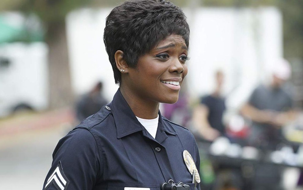 Afton Williamson em cena da primeira temporada da série The Rookie: abusos nos bastidores - Divulgação/ABC