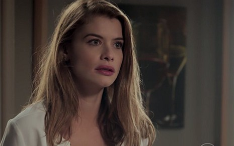 Alinne Moraes (Lívia) em cena de Além do Tempo, novela das seis da Globo - Reprodução/TV Globo