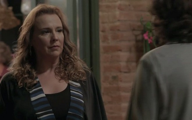 Ana Beatriz Nogueira (Emília) e Felipe Camargo (Bernardo) em cena de Além do Tempo - Reprodução/TV Globo