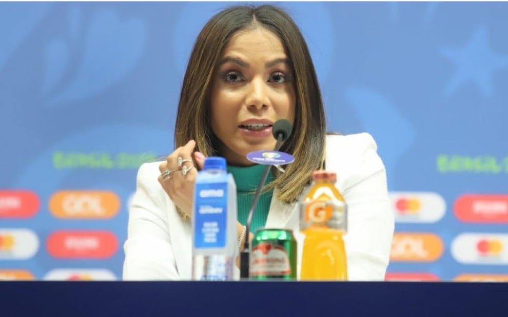 Anitta vai cantar no encerramento da Copa América, domingo, no Maracanã: 'Feliz com o convite' - AgNews