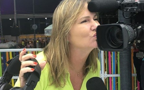 Anna Valéria nos bastidores do último Carnaval: jornalista foi demitida da Globo, mas não virou coach - REPRODUÇÃO/INSTAGRAM