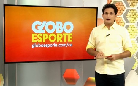 Antes de pedir demissão ao vivo, há um mês, Kaio Cézar comandava edições de sábado do Globo Esporte Ceará - REPRODUÇÃO/TV GLOBO
