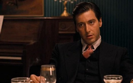 Al Pacino em cena de O Poderoso Chefão (1972)