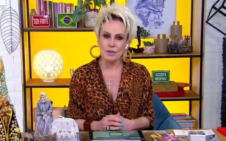 A apresentadora Ana Maria Braga no Mais Você desta segunda-feira (15) na Globo