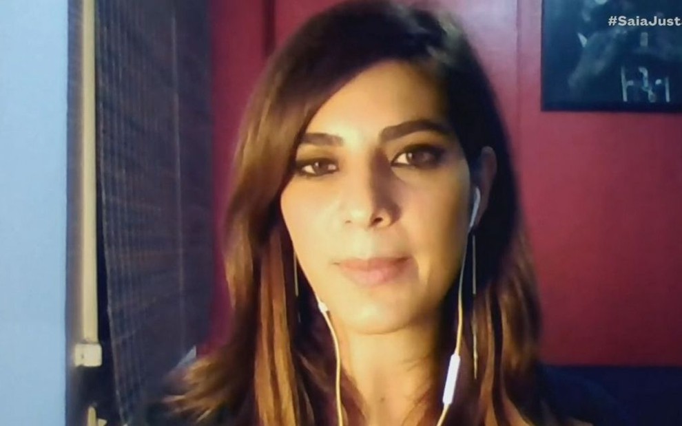 Andréia Sadi em entrevista para o programa Saia Justa, do GNT, em 15 de julho de 2020