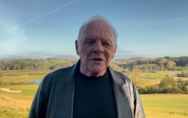 Anthony Hopkins em vídeo publicado em seu perfil oficial no Instagram