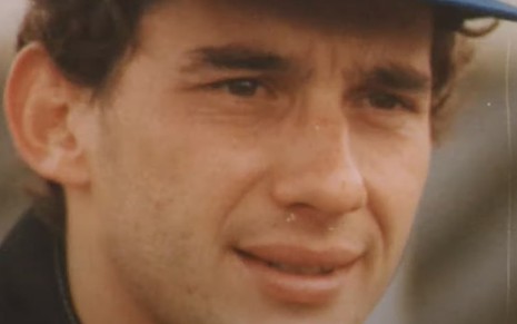 Imagens do teaser da série da Netflix com uma foto de Ayrton Senna 
